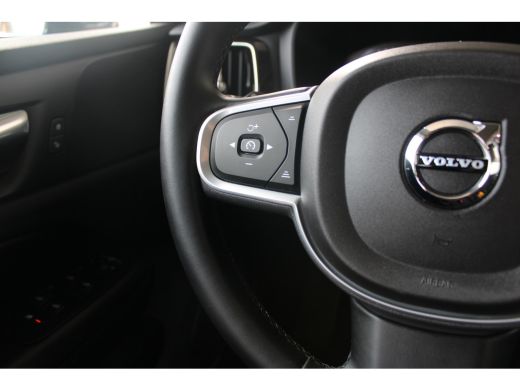 Volvo  V60 2.0 B3 Momentum Business | Trekhaak | Navigatie | Cruise control adaptief | LED koplampen | Clima... ActivLease financial lease