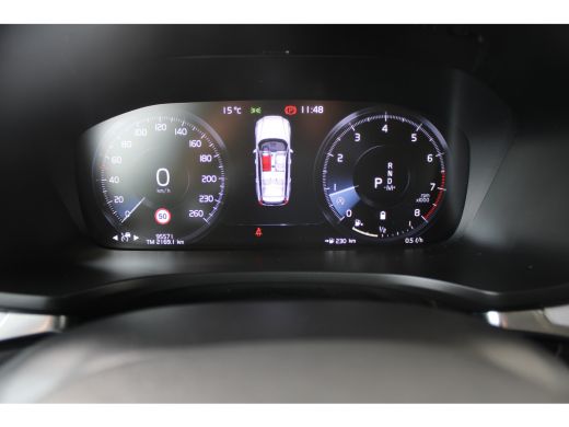 Volvo  V60 2.0 B3 Momentum Business | Trekhaak | Navigatie | Cruise control adaptief | LED koplampen | Clima... ActivLease financial lease