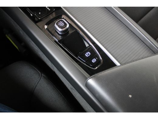 Volvo  V60 2.0 B3 Momentum Business | Trekhaak | Navigatie | Cruise control adaptief | LED koplampen | Clima... ActivLease financial lease