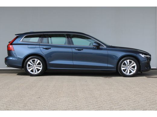 Volvo  V60 2.0 B3 Momentum Business | Trekhaak | Navigatie | Cruise control adaptief | LED koplampen | Clima... ActivLease financial lease