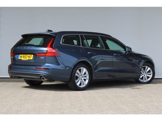 Volvo  V60 2.0 B3 Momentum Business | Trekhaak | Navigatie | Cruise control adaptief | LED koplampen | Clima... ActivLease financial lease