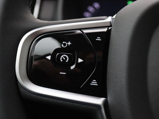 Volvo  XC90 2.0 T8 Plug-in hybrid AWD Plus Bright 455PK Trekhaak, Pano-Schuifdak, Head-Up Display, Luchtverin... ActivLease financial lease