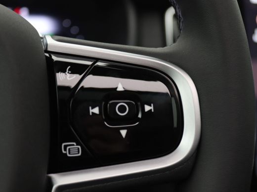 Volvo  XC90 2.0 T8 Plug-in hybrid AWD Ultra Black Edition Pano-Schuifdak, Trekhaak, 22" LM Velgen, Bower & Wi... ActivLease financial lease