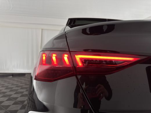 Audi A3 Limousine 35 TFSI S-Line Edition (INCL-BTW) Aut. *PANO | LEATHER-FABRIC | FULL-LED | AMBIENTLIGHT... ActivLease financial lease