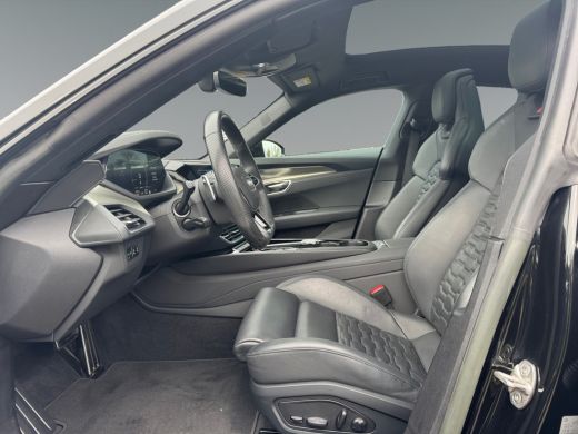 Audi e-tron GT RS 600pk | Assistentiepakket | Panoramadak | Luchtvering en automatische niveauregeling ActivLease financial lease