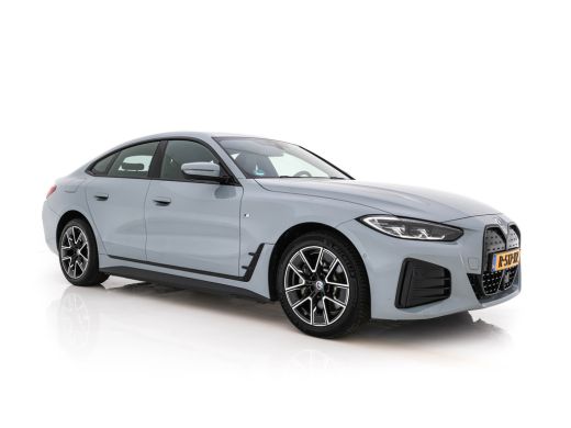BMW i4 eDrive40 84 kWh M-Sport *M50 JAHRE* [ 3-Fase-11 kW ] {SOH-96%} (INCL-BTW) *LEATHER-ALCANTARA | FU...