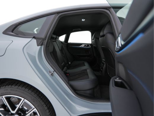 BMW i4 eDrive40 84 kWh M-Sport *M50 JAHRE* [ 3-Fase-11 kW ] {SOH-96%} (INCL-BTW) *LEATHER-ALCANTARA | FU... ActivLease financial lease