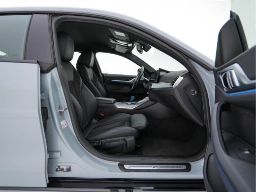 BMW i4 eDrive40 84 kWh M-Sport *M50 JAHRE* [ 3-Fase-11 kW ] {SOH-96%} (INCL-BTW) *LEATHER-ALCANTARA | FU... ActivLease financial lease