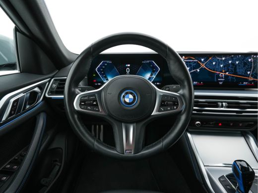 BMW i4 eDrive40 84 kWh M-Sport *M50 JAHRE* [ 3-Fase-11 kW ] {SOH-96%} (INCL-BTW) *LEATHER-ALCANTARA | FU... ActivLease financial lease