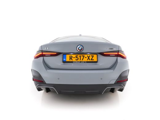BMW i4 eDrive40 84 kWh M-Sport *M50 JAHRE* [ 3-Fase-11 kW ] {SOH-96%} (INCL-BTW) *LEATHER-ALCANTARA | FU... ActivLease financial lease