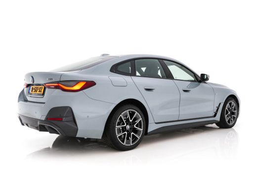 BMW i4 eDrive40 84 kWh M-Sport *M50 JAHRE* [ 3-Fase-11 kW ] {SOH-96%} (INCL-BTW) *LEATHER-ALCANTARA | FU... ActivLease financial lease