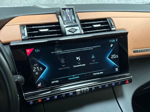 DS DS 7 E-Tense 4x4 Performance Sport 300Pk Automaat (PANORAMADAK, APPLE CARPLAY, GROOT NAVI, STOELKOELIN... ActivLease financial lease