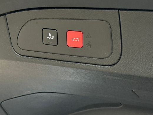 DS DS 7 E-Tense 4x4 Performance Sport 300Pk Automaat (PANORAMADAK, APPLE CARPLAY, GROOT NAVI, STOELKOELIN... ActivLease financial lease