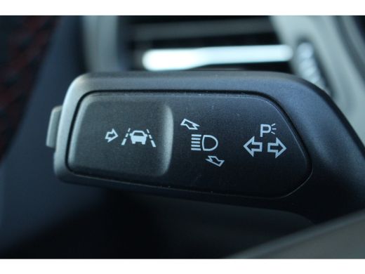 Ford Focus 1.0 Hybrid ST Line | Winterpakket | Climate | Cruise | DAB | Keyless | LMV 17" | PDC V+A | Navi |... ActivLease financial lease