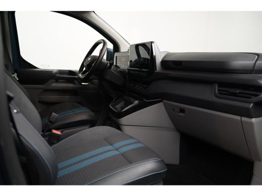 Ford Tourneo Custom Custom 340 2.5 PHEV Sport 233pk | 8 Persoons | Elekt. Trekhaak | Winterpack | 4 jaar garantie ActivLease financial lease