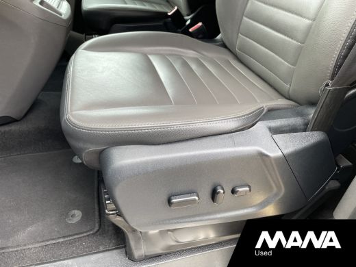 Ford Transit Custom Tourneo 310 2.0 TDCI L2H1 8 persoons! Automaat Trekhaak Camera Navi Carplay EX BTW/BPM ActivLease financial lease