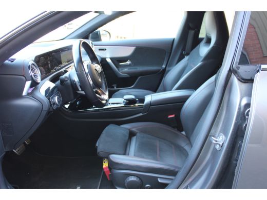 Mercedes-Benz CLA Shooting Brake 250 e AMG Line PHEV SFEER LED NAVI CAMERA 47000KM!!! ActivLease financial lease