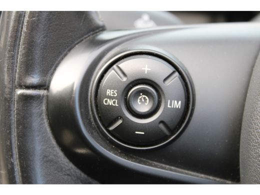 Mini Cooper S Cabrio 2.0 Cooper S 192Pk JCW AUTOMAAT XENON UNION JACK NAVI ECC 96000KM!!! ActivLease financial lease