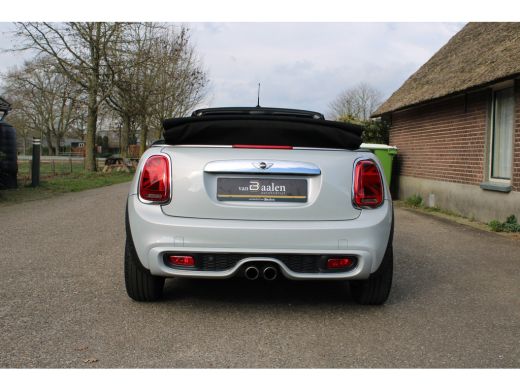 Mini Cooper S Cabrio 2.0 Cooper S 192Pk JCW AUTOMAAT XENON UNION JACK NAVI ECC 96000KM!!! ActivLease financial lease