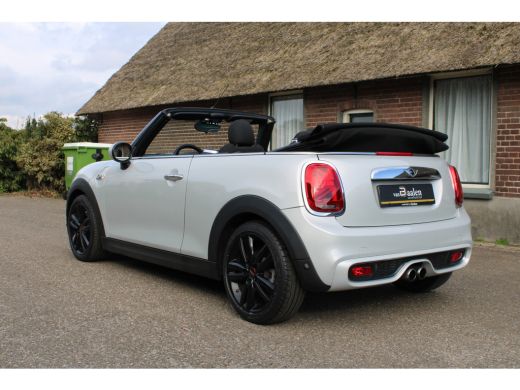 Mini Cooper S Cabrio 2.0 Cooper S 192Pk JCW AUTOMAAT XENON UNION JACK NAVI ECC 96000KM!!! ActivLease financial lease