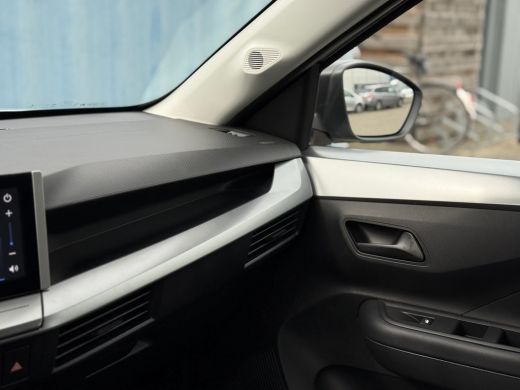 Opel Frontera 1.2 Hybrid 145 Edition Automaat | Achteruitrijcamera | Stoelverwarming | Stuurwielverwarming | Dr... ActivLease financial lease