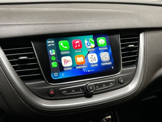 Opel Grandland X 1.2 Turbo Sport (APPLE CARPLAY, GROOT NAVI, CLIMATE, STUUR/STOELVERWARMING, KEYLESS, CAMERA, SPOR... ActivLease financial lease