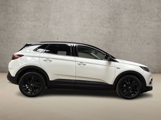 Opel Grandland X 1.2 Turbo Sport (APPLE CARPLAY, GROOT NAVI, ZWART DAK, CLIMATE, CAMERA, LEDER, SPORTSTOELEN, CRUI... ActivLease financial lease