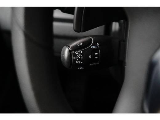 Opel Vivaro L2 177pk Automaat | Navi | Camera | Cruise control | Airco | 3 - zitpl. | stoelverw. | LMV | ActivLease financial lease