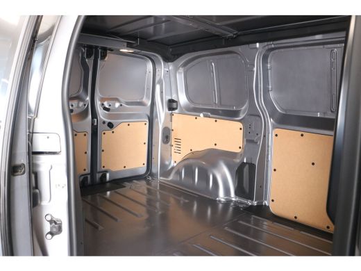 Opel Vivaro L2 177pk Automaat | Navi | Camera | Verw. stoelen | Airco | 3-zitplaatsen | ActivLease financial lease