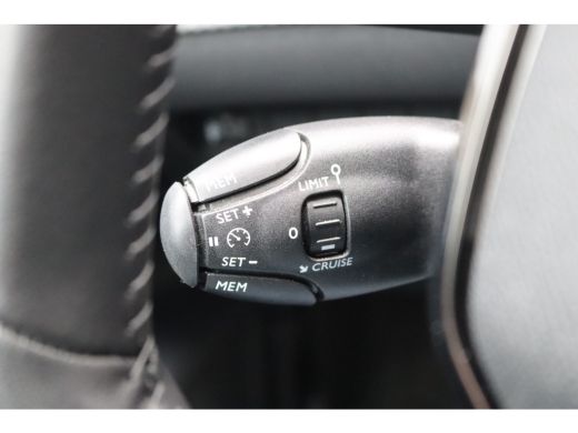 Peugeot 208 1.2 PureT. 100PK Allure Carplay-android/Parkeerhulp/Cruise-control ActivLease financial lease