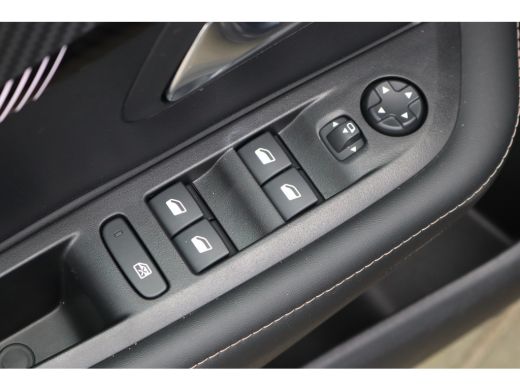 Peugeot 208 1.2 PureT. 100PK Allure Carplay-android/Parkeerhulp/Cruise-control ActivLease financial lease