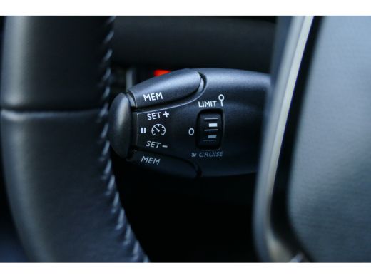 Peugeot 208 1.2 PURETECH 100PK ALLURE PACK / NAVI / CLIMA / LED / PDC / CAMERA / 16" LMV / WINTERPAKKET / 1E ... ActivLease financial lease