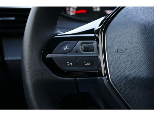 Peugeot 208 1.2 PURETECH 100PK ALLURE PACK / NAVI / CLIMA / LED / PDC / CAMERA / 16" LMV / WINTERPAKKET / 1E ... ActivLease financial lease