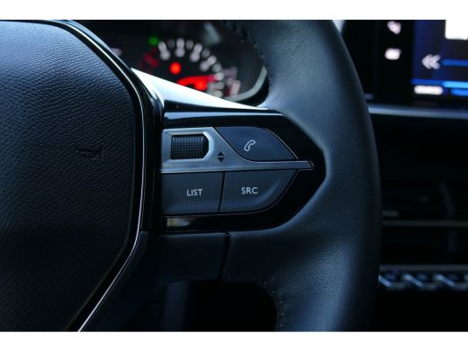 Peugeot 208 1.2 PURETECH 100PK ALLURE PACK / NAVI / CLIMA / LED / PDC / CAMERA / 16" LMV / WINTERPAKKET / 1E ... ActivLease financial lease