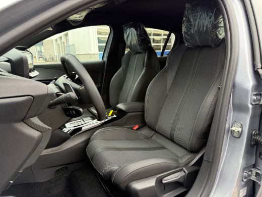 Peugeot 208 1.2 Hybrid GT Automaat | 360 camera | Keyless | led verichting interieur | Apple carplay & Androi... ActivLease financial lease