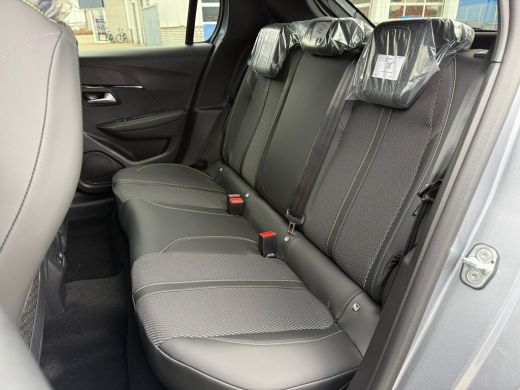 Peugeot 208 1.2 Hybrid GT Automaat | 360 camera | Keyless | led verichting interieur | Apple carplay & Androi... ActivLease financial lease