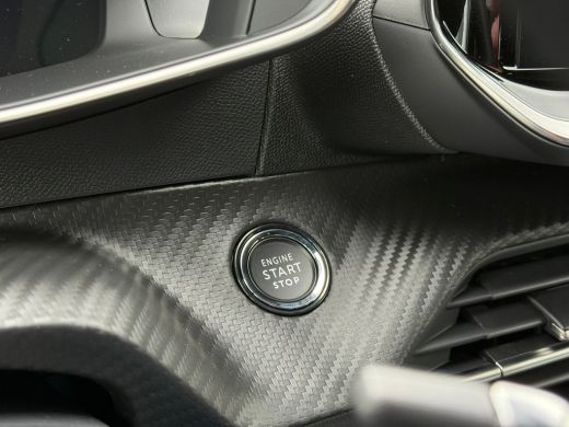 Peugeot 208 1.2 Hybrid GT Automaat | 360 camera | Keyless | led verichting interieur | Apple carplay & Androi... ActivLease financial lease