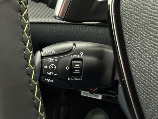 Peugeot 208 1.2 Hybrid GT Automaat | 360 camera | Keyless | led verichting interieur | Apple carplay & Androi... ActivLease financial lease