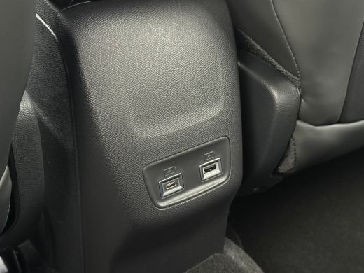 Peugeot 208 1.2 Hybrid GT Automaat | 360 camera | Keyless | led verichting interieur | Apple carplay & Androi... ActivLease financial lease