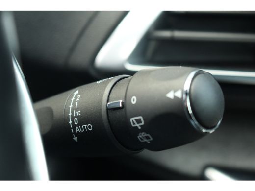 Peugeot 3008 1.2 GT | Afn. Trekhaak | Drive Assist | Elek. Achterklep | Keyless | Leer/Alcantara | Carplay | D... ActivLease financial lease