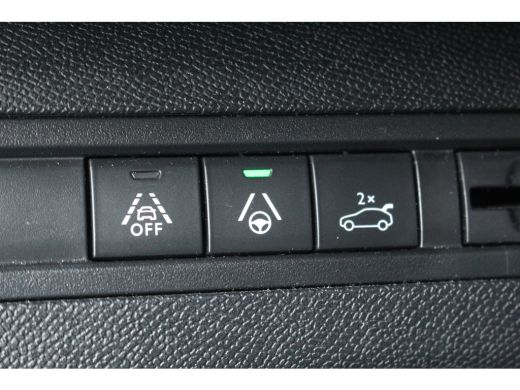 Peugeot 3008 1.2 GT | Afn. Trekhaak | Drive Assist | Elek. Achterklep | Keyless | Leer/Alcantara | Carplay | D... ActivLease financial lease
