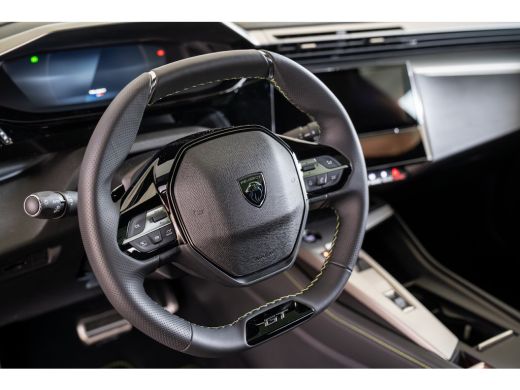 Peugeot 308 GT Plug-in Hybrid 195pk | 360 Vision & Drive Assist Plus Pack | Bekleding Alcantara/kunstleder | ... ActivLease financial lease