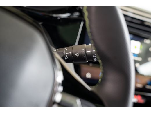 Peugeot 308 GT Plug-in Hybrid 195pk | 360 Vision & Drive Assist Plus Pack | Bekleding Alcantara/kunstleder | ... ActivLease financial lease