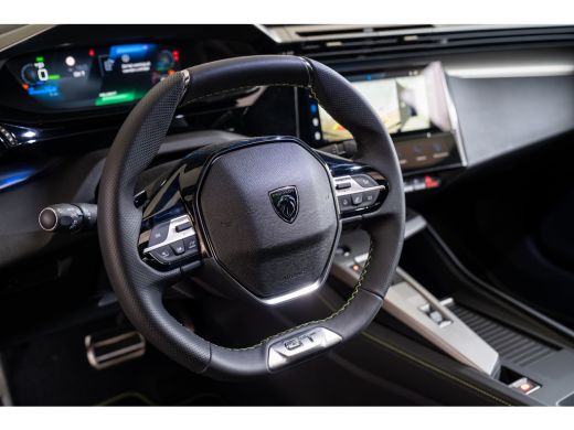 Peugeot 408 GT Exclusive - Elektrisch | 19" lichtmetalen velgen 'GRAPHITE' | Achteruitrijcamera 360&deg; Visiopar... ActivLease financial lease