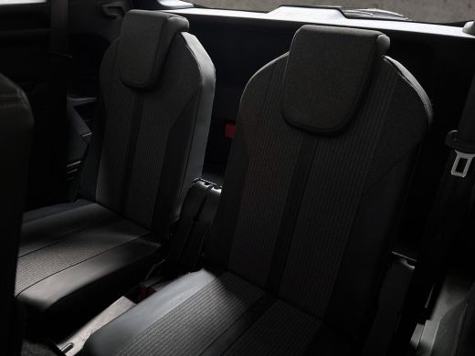 Peugeot 5008 1.2 PureTech Allure Sport 7 Persoons (APPLE CARPLAY, GROOT NAVI, LEDER, 360 CAMERA, SPORTSTOELEN,... ActivLease financial lease