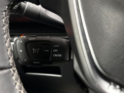 Peugeot 5008 1.2 PureTech Allure Sport 7 Persoons (APPLE CARPLAY, GROOT NAVI, LEDER, 360 CAMERA, SPORTSTOELEN,... ActivLease financial lease