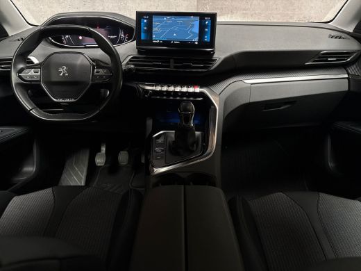 Peugeot 5008 1.2 PureTech Allure Sport 7 Persoons (APPLE CARPLAY, GROOT NAVI, LEDER, 360 CAMERA, SPORTSTOELEN,... ActivLease financial lease