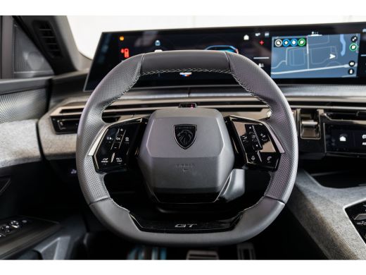 Peugeot e-5008 GT Avantage EV 73kWh 210 | 2 stoelen op derde rij | Achterstoelen verwarmd | Achteruitrijcamera ActivLease financial lease