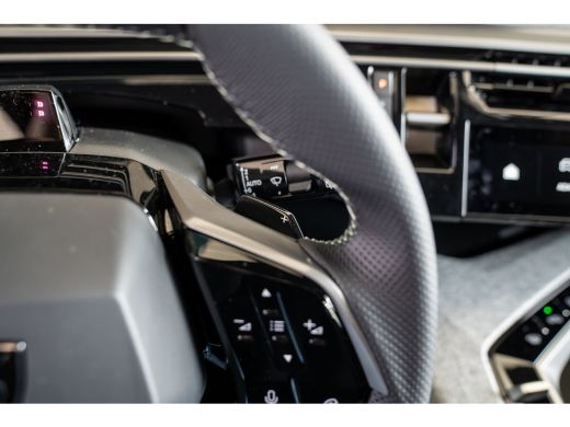 Peugeot e-5008 GT Avantage EV 73kWh 210 | 2 stoelen op derde rij | Achterstoelen verwarmd | Achteruitrijcamera ActivLease financial lease