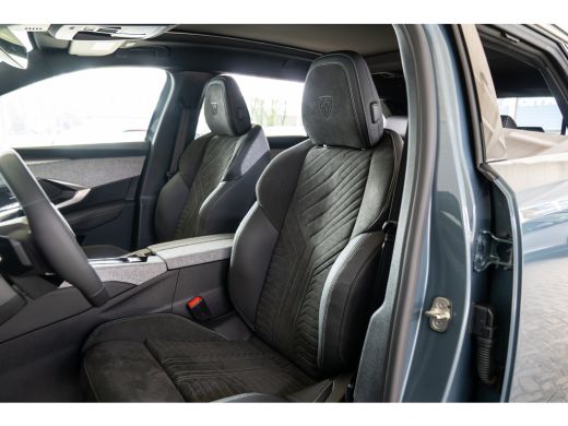 Peugeot e-5008 GT Avantage EV 73kWh 210 | 2 stoelen op derde rij | Achterstoelen verwarmd | Achteruitrijcamera ActivLease financial lease